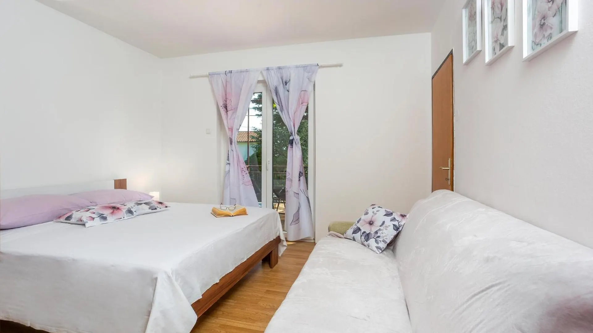 Gorgeous Apartment In Pinezici With Wifi Croatia